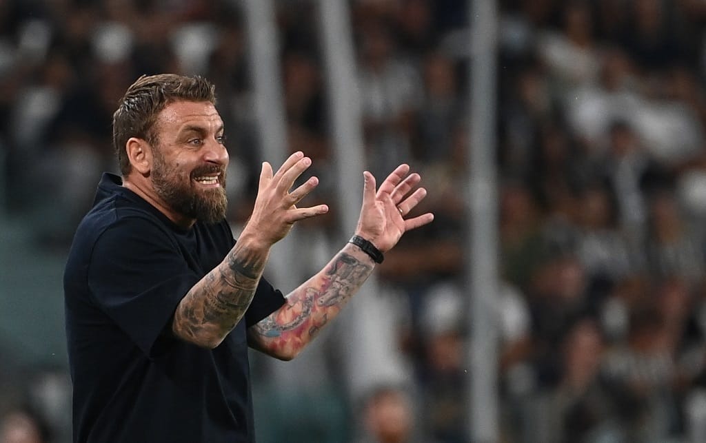 Kirúgta De Rossit az AS Roma