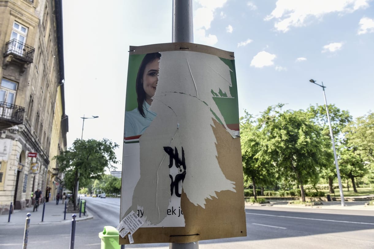 Még mindig nem sikerült eltávolítani a választási plakátokat
