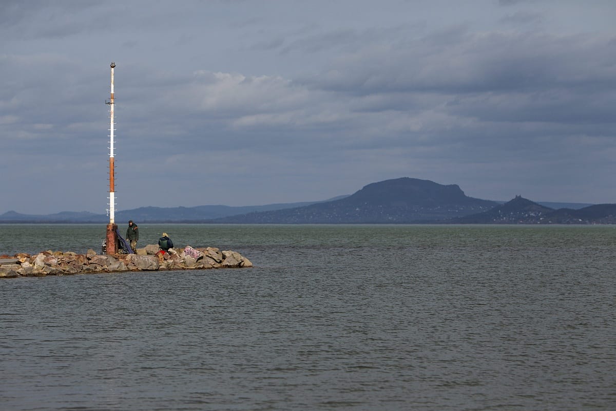 MTA: Nagyon tiszta a Balaton vize, kevés a szúnyog és az alga is