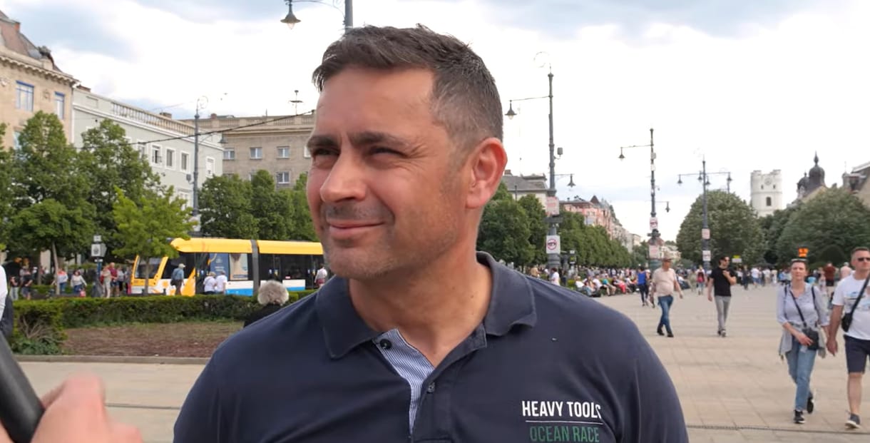 „Nem Magyar Péter győzött meg, hanem a NER taszított az ölébe” – videó a Tisza Párt debreceni tüntetésről