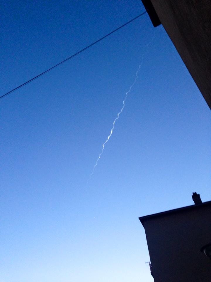 Pár deciméteres lehet a miskolci égen felrobbant meteorit