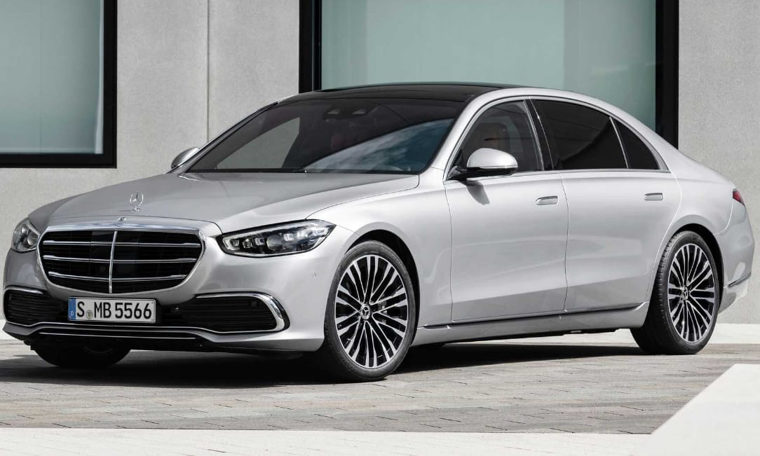 Az új etalon: leleplezték a teljesen új Mercedes S-osztályt