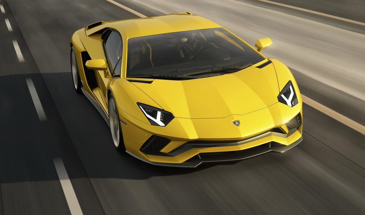 Megérkezett a Lamborghini új csúcsmodellje, a 740 lóerős Aventador S
