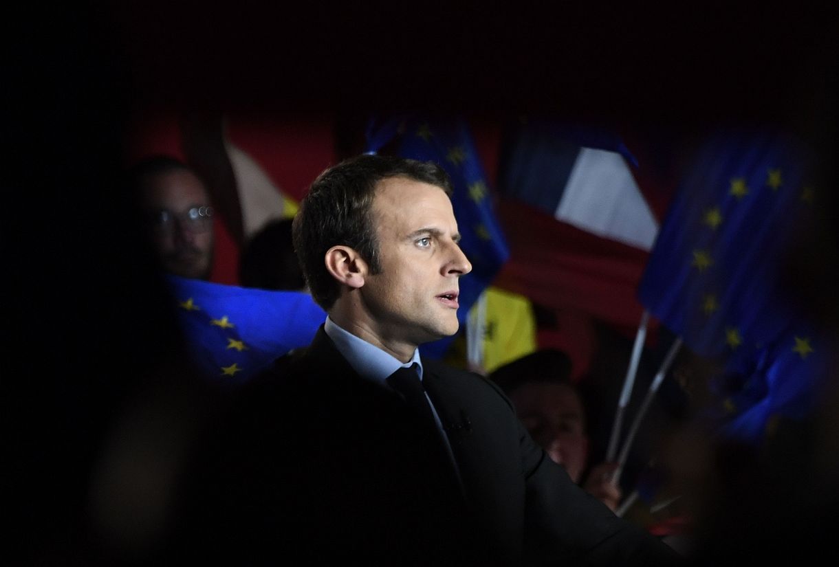 Orbán ehhez mit szólna? Macron igazi csodafegyvert vet be az interneten