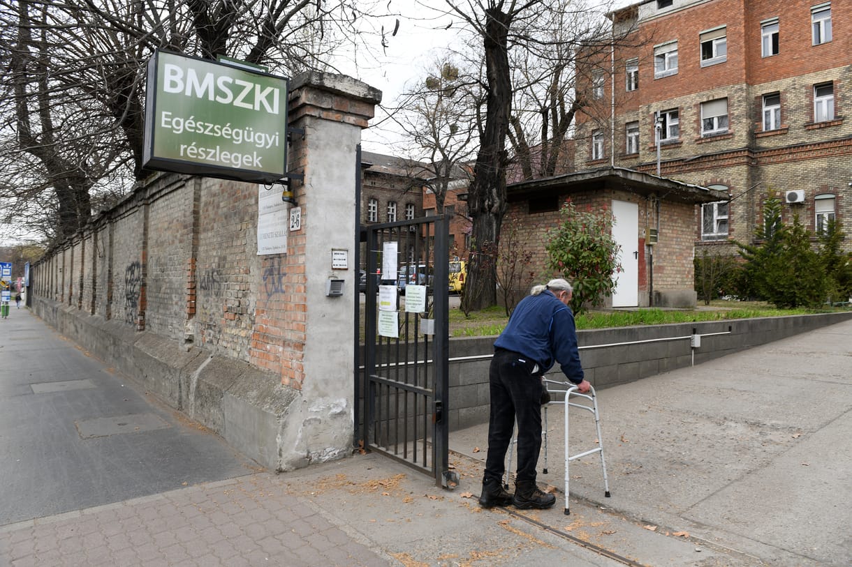 Amíg kitalálják, hogy működjön tovább, békén hagyják a Szabolcs utcai kórházat