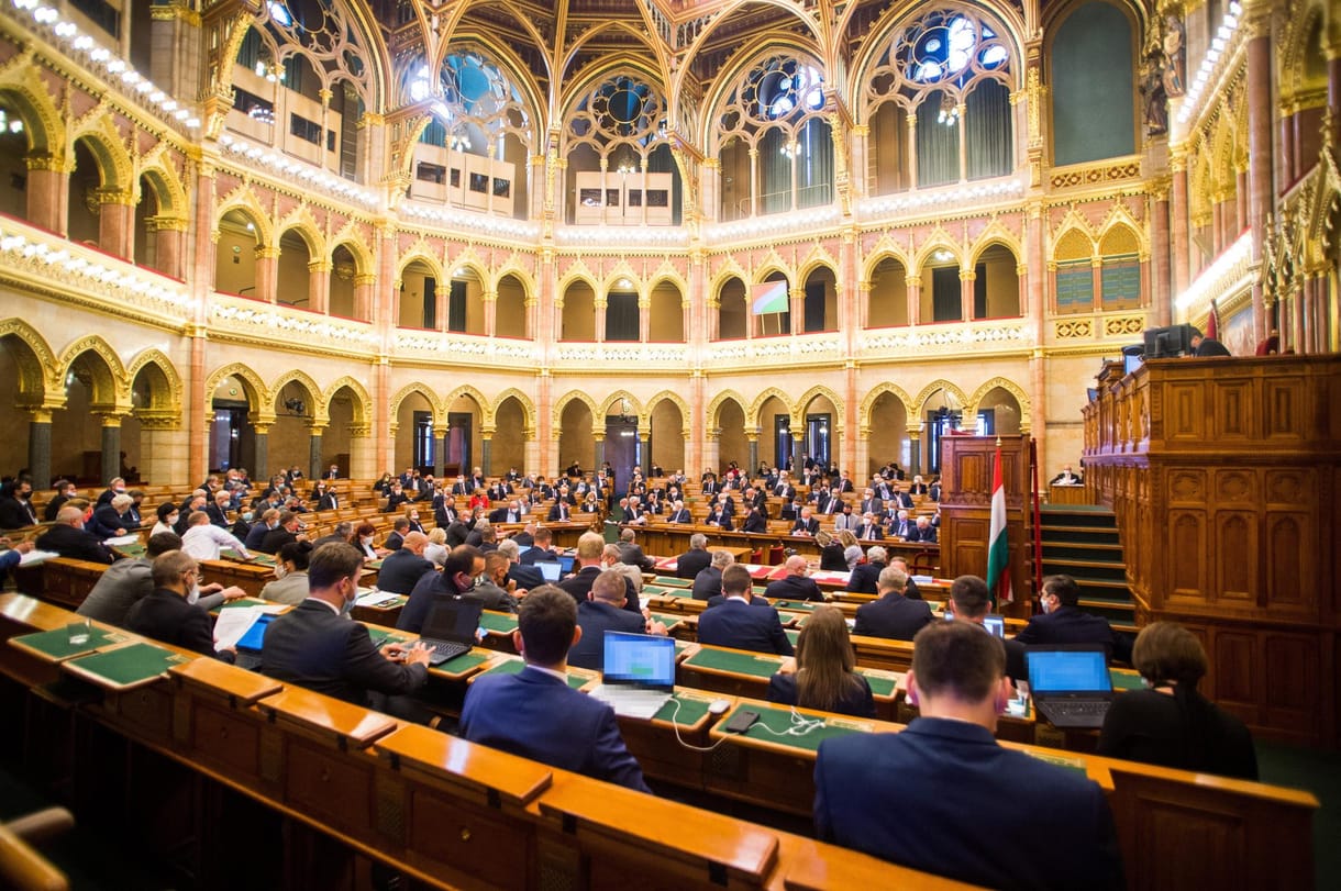 Jön a családvédelmi akcióterv 2. – ülésezik az Országgyűlés