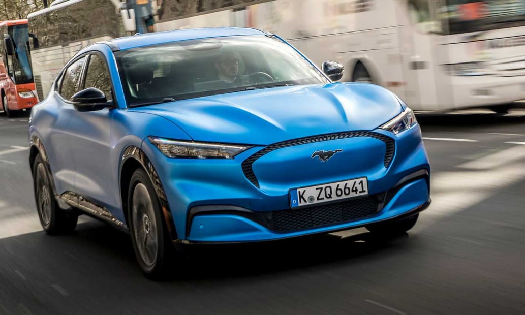 Európába jött az elektromos Ford Mustang divatterepjáró
