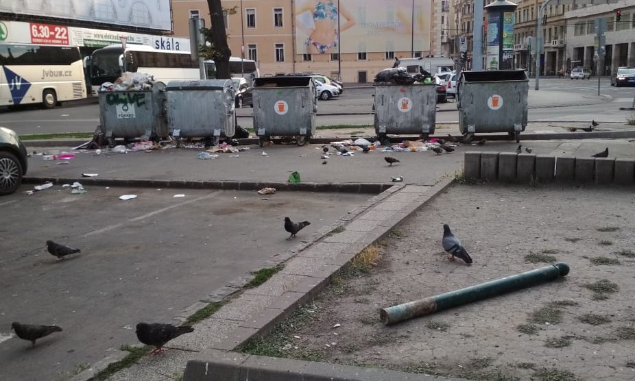 Veszélyben a Blaha, a Széna tér és a Városháza felújítása is