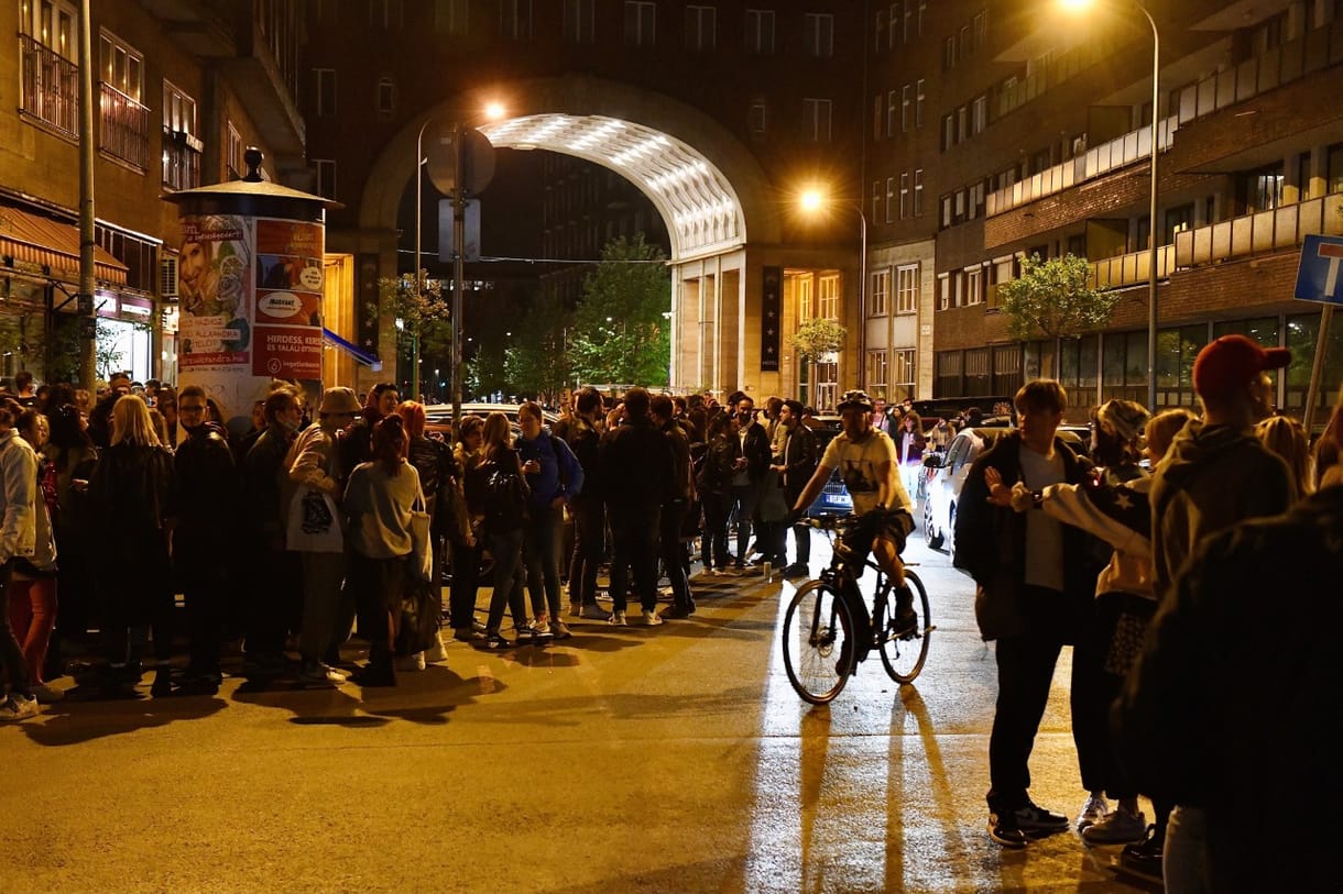 Volt ÁNTSZ-vezető: Nagy ára lesz a teraszozásnak