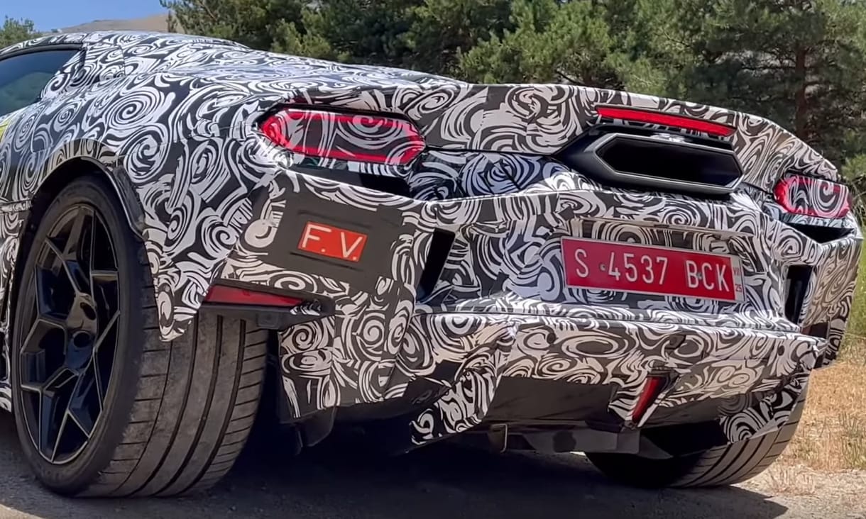 Videón a Lamborghini leleplezésre váró titkos újdonsága