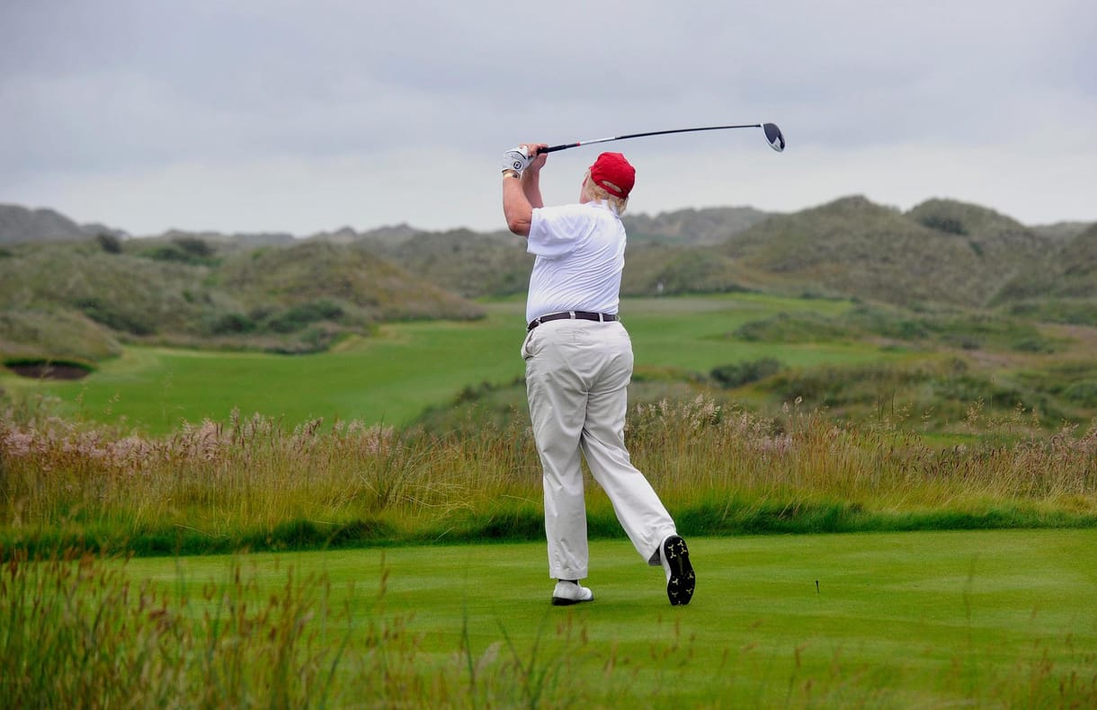 Több mint 100 ezer dollárt költött golfautók bérlésére Trump 
