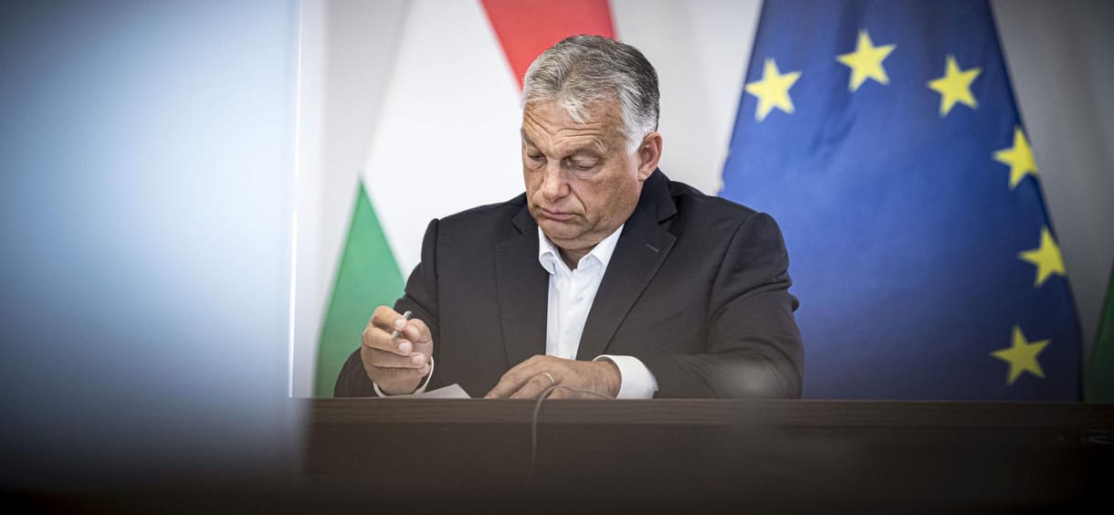 Saját intézményével ellenőrizné a jogállamiság helyzetét Magyarország és Lengyelország, hogy 