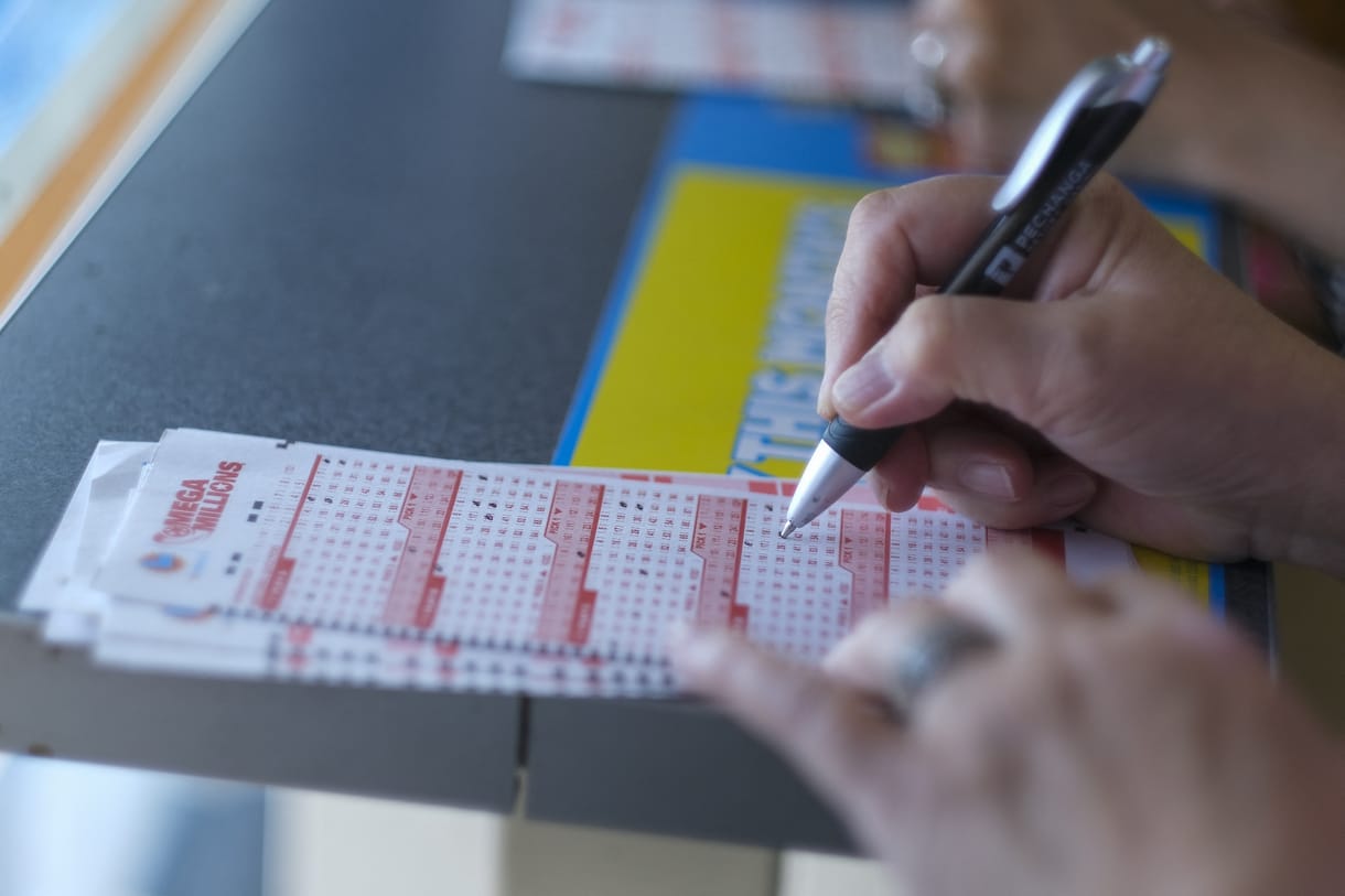 Drágább lesz lottózni októbertől, az összes szerencsejáték ára nő