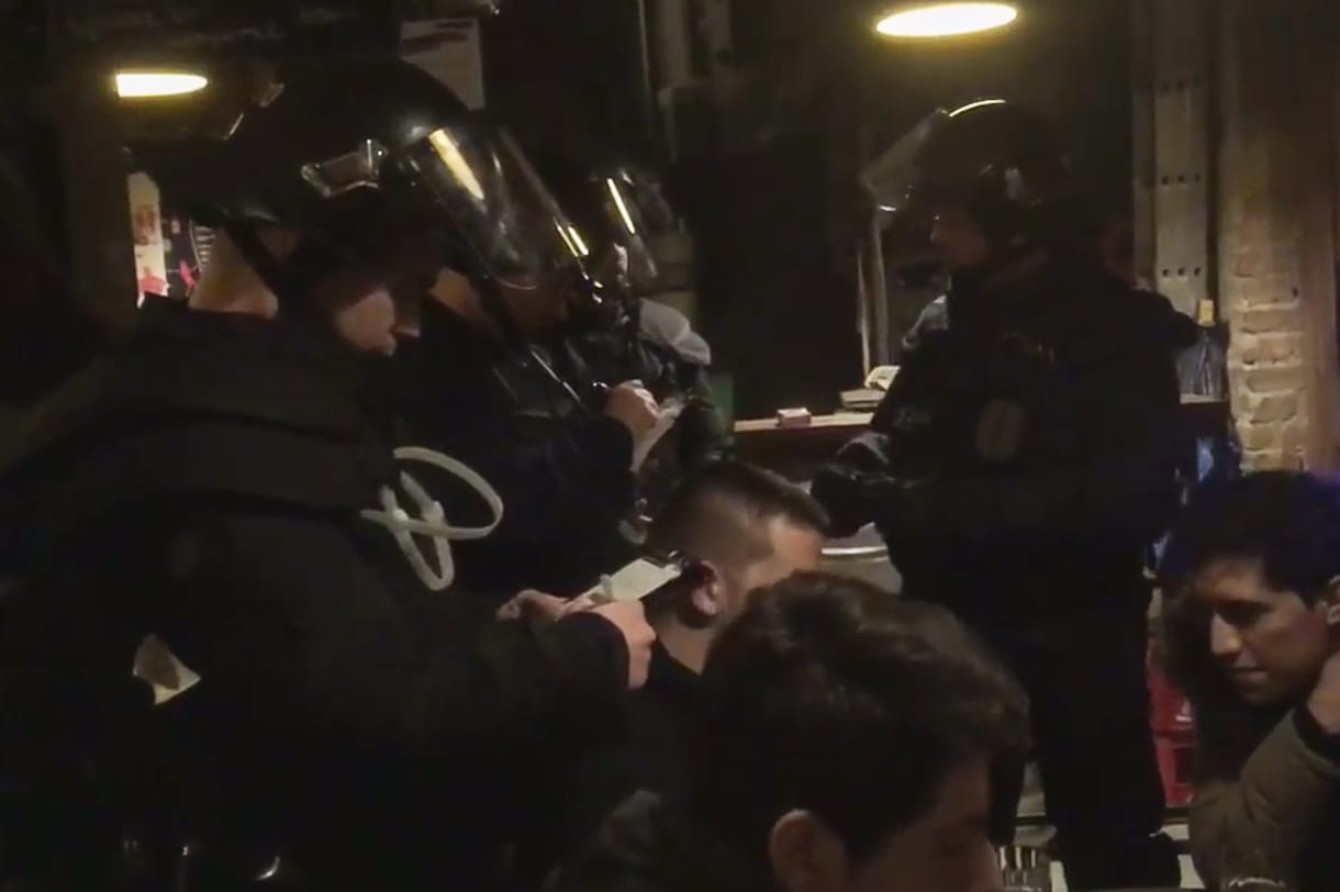 Egy rendőri agresszió anatómiája: bevitték, megfélemlítették, pedig ott sem volt