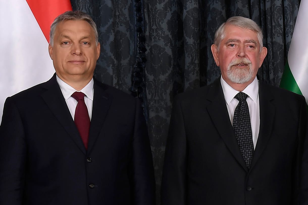 Orbáni mellékhatás: 40 milliárdos hatáskört veszíthet el Kásler a gyógyszerkísérletekkel