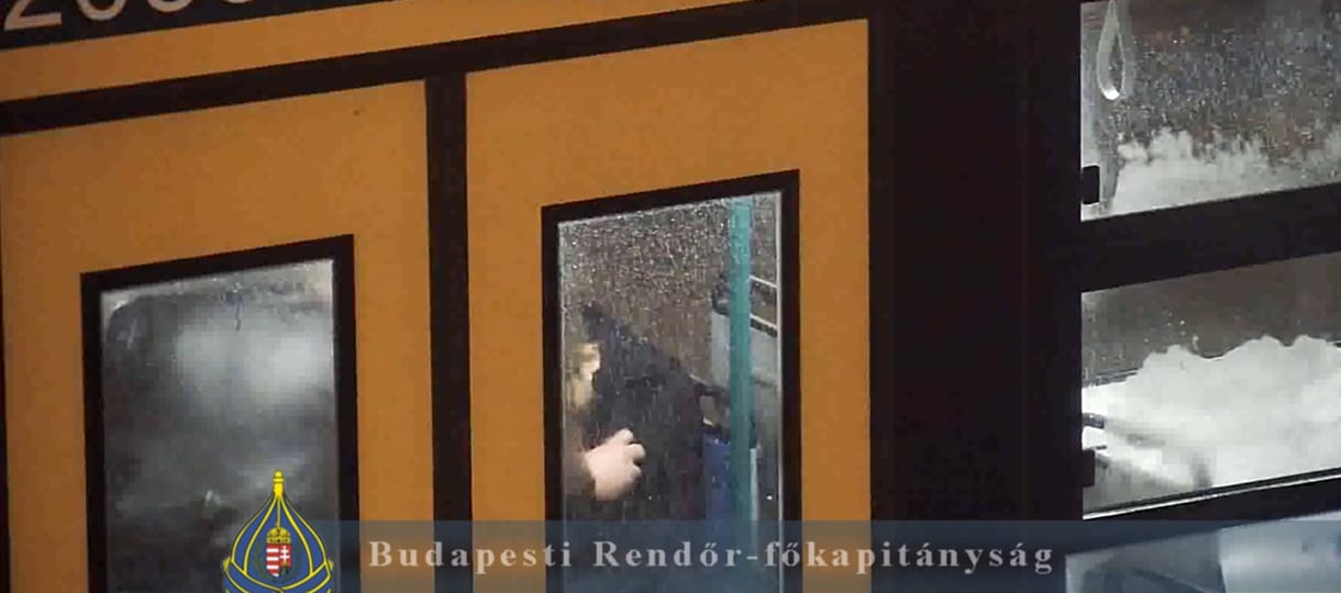 Ennyi jár egy villamoson lenyúlt laptopért