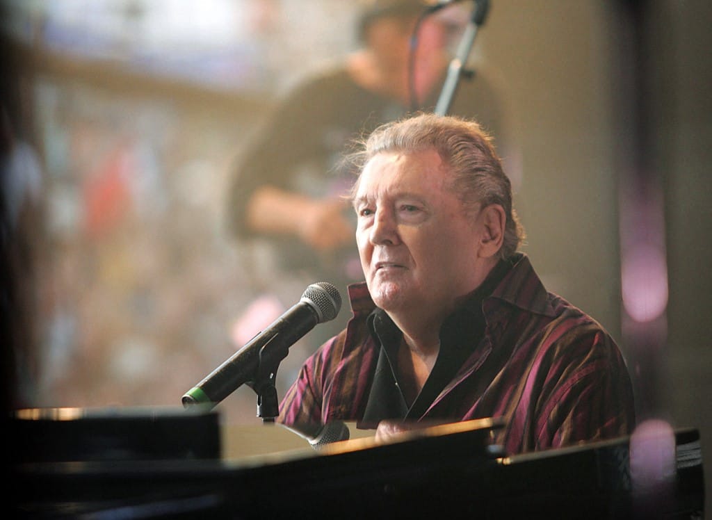 Meghalt Jerry Lee Lewis