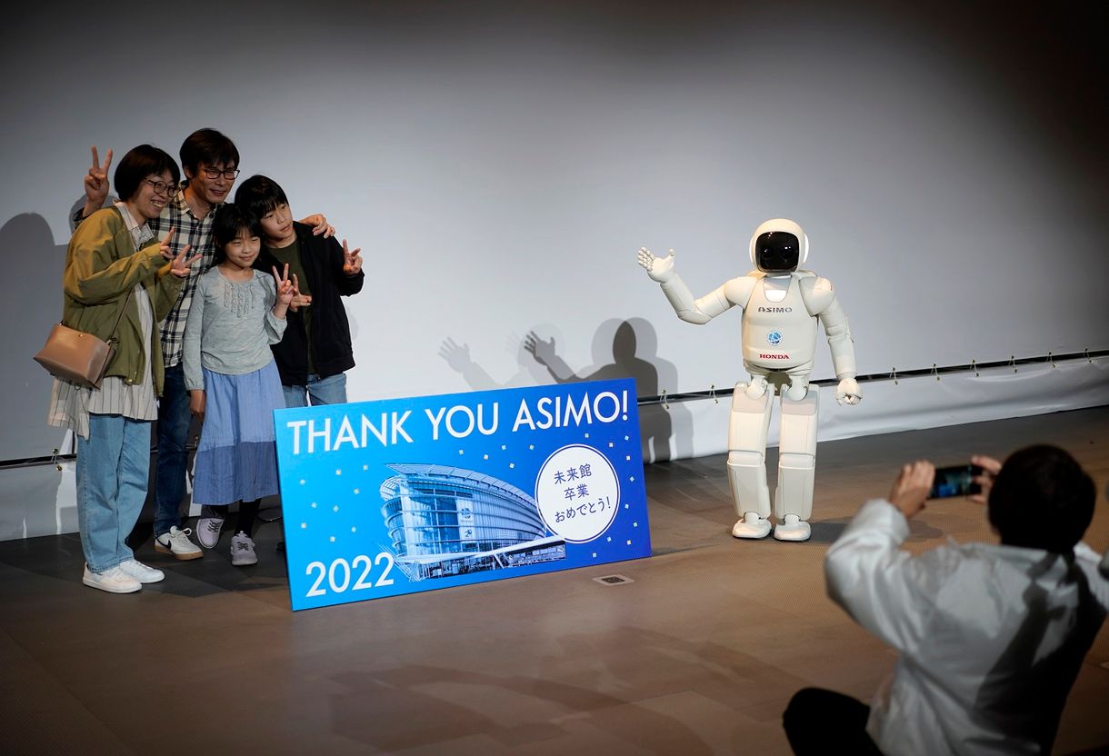 Visszavonul a robot, amelyik focimeccsre hívta Obamát