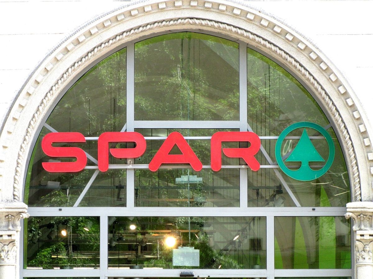Bezár egy Spar üzlet, kínai áruház lesz a helyén