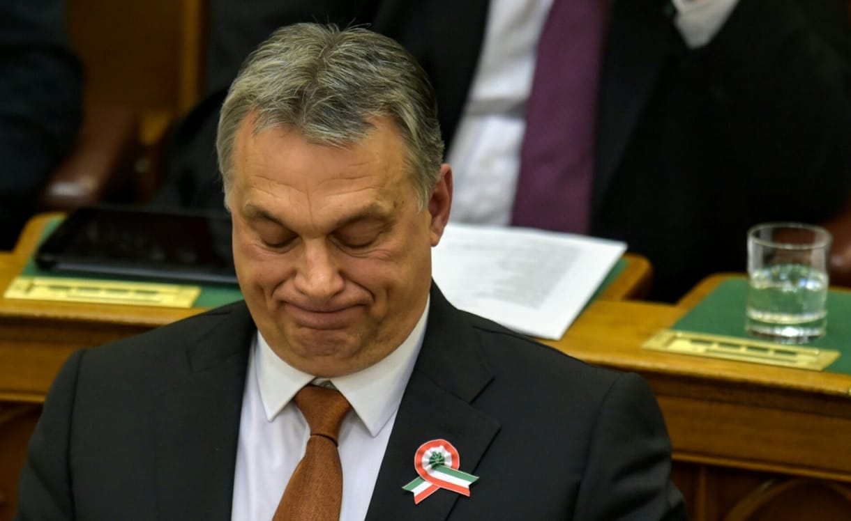 Gomperz: A Nébih kivonja Orbán Viktort a forgalomból