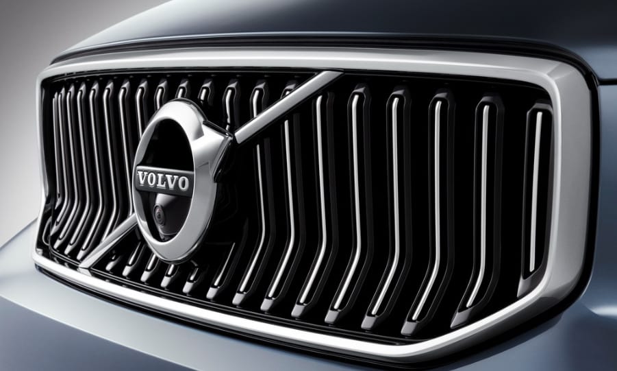 Sírjunk vagy nevessünk: elkészült a Volvo első 3 hengeres motorja
