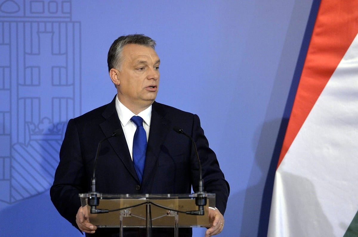 Kétes hírű jobbos klubba léptette be Orbánt a Die Welt