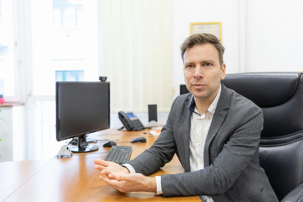Álmos Péter MOK-elnök: Óriási bajban van az alapellátás