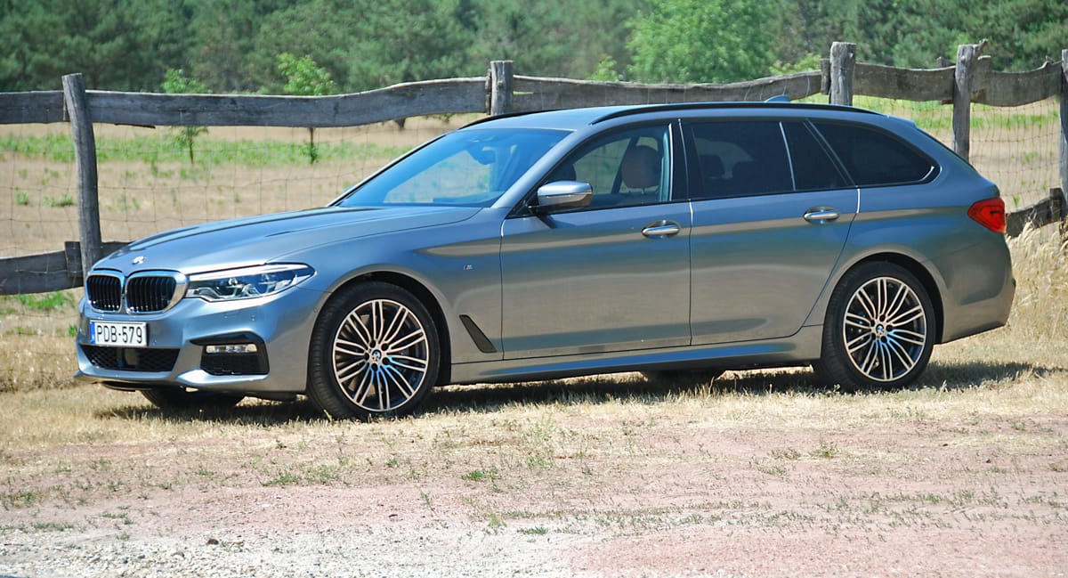 BMW 540i kombi: igen, ez hathengeres – teszt