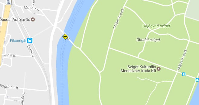 Motoros és autós ütközött a III. kerületben