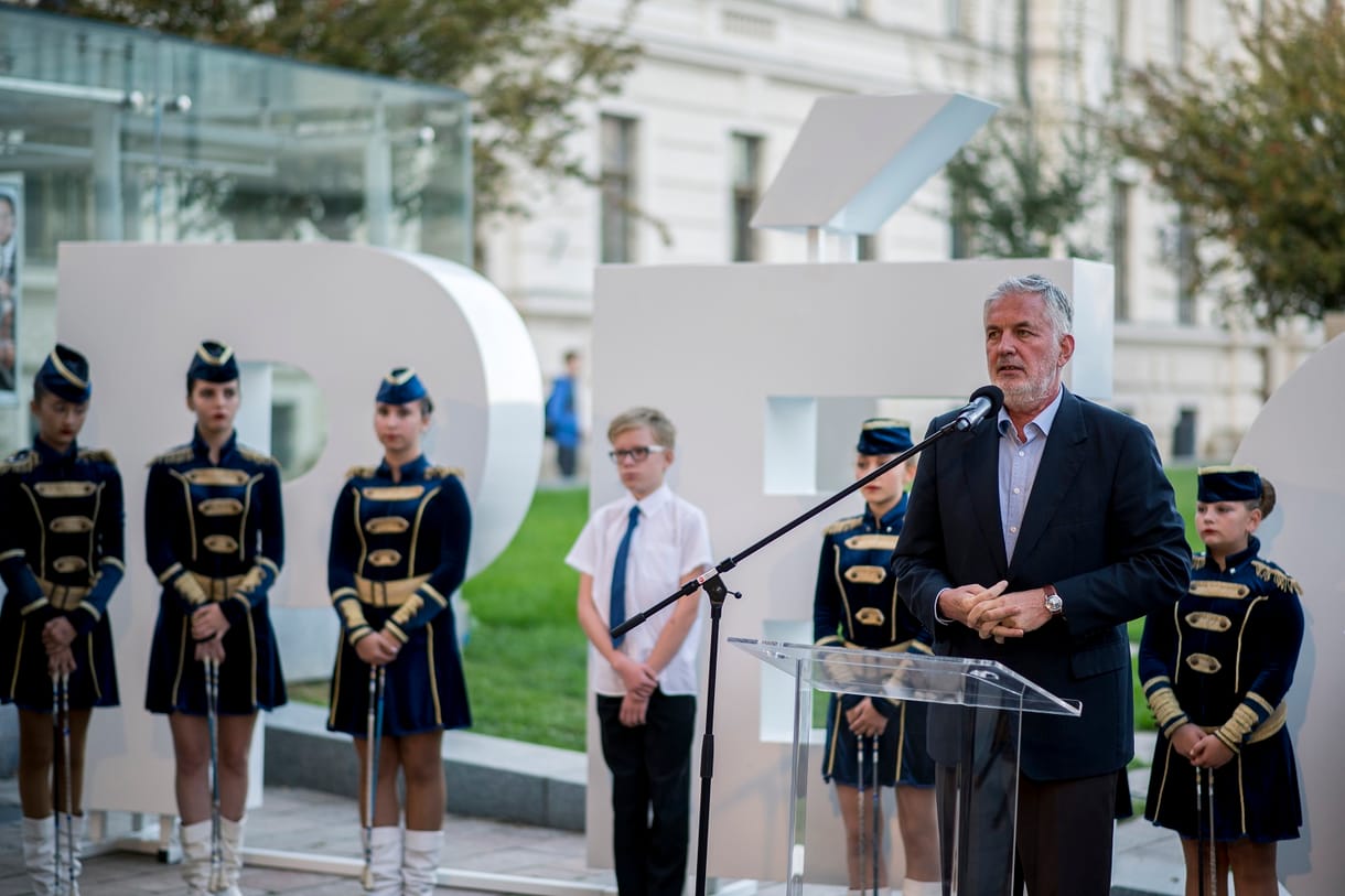 Négy betűt avatott fel Pécs fideszes polgármestere