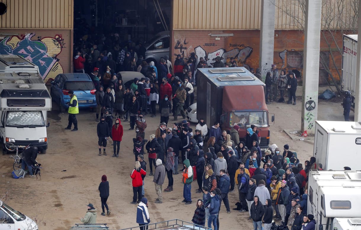 A spanyol rendőrök ma lőttek le egy 40 órája tartó illegális rave partit
