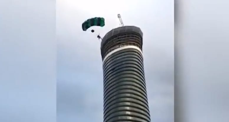 Videó: Illegális 