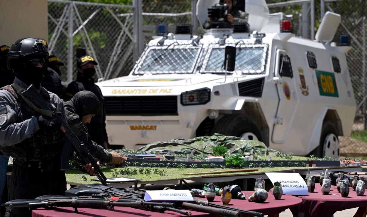 Visszafoglaltak a venezuelai hatóságok egy bűnözőbanda által működtetett börtönt, még medence és állatkert is volt benne