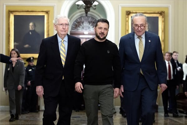 Zelenszkij Washingtonban próbálja megmenteni a republikánusok által blokkolt katonai támogatásokat Ukrajna számára