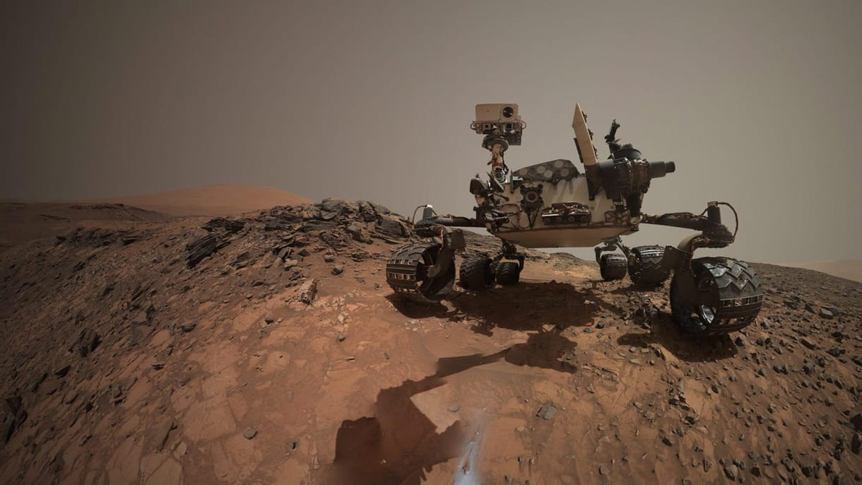 Hiányzik belőle egy darab – több komoly sérülés is van a NASA Mars-járóján (fotó)