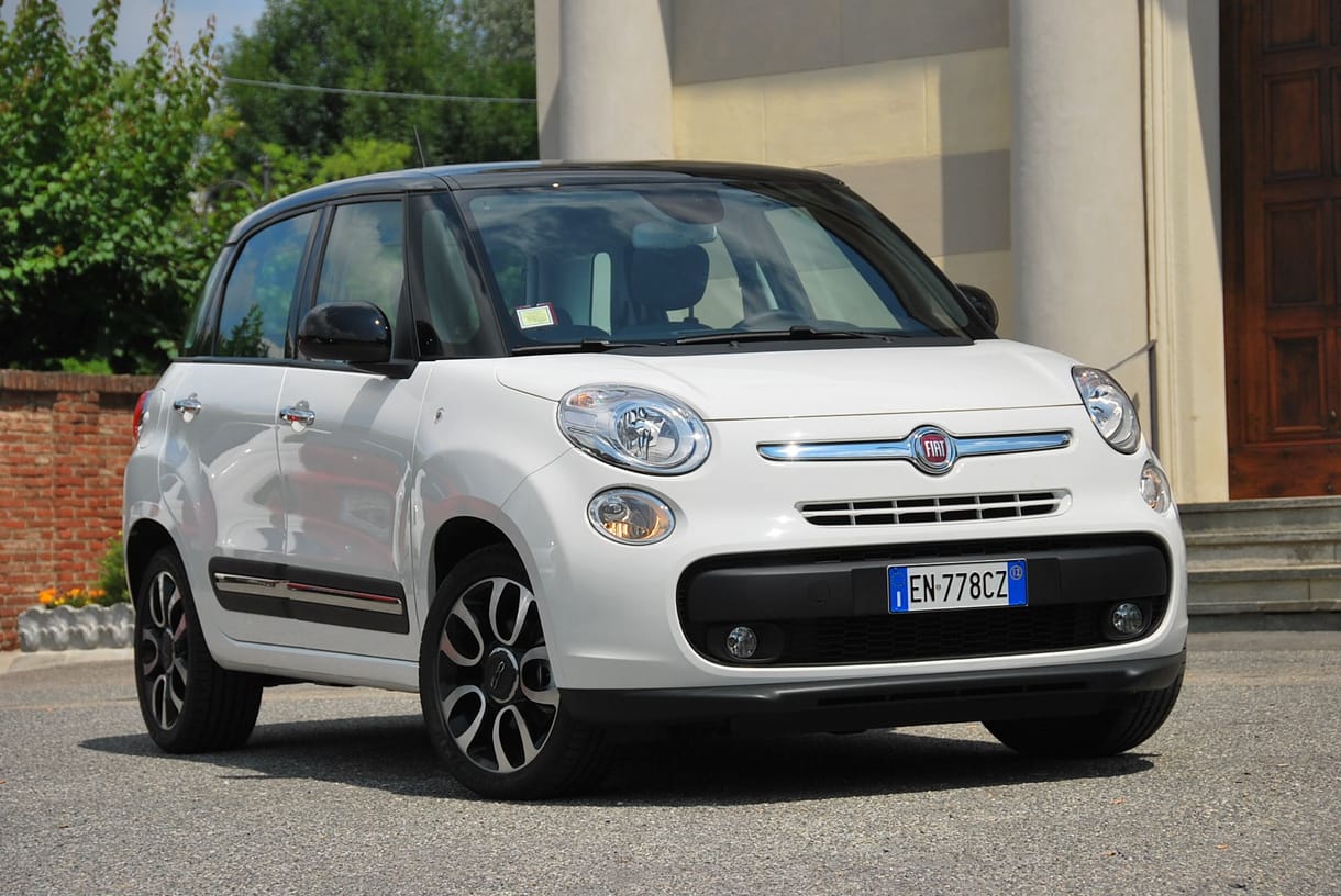 Fiat 500L teszt: még a kávét is lefőzi