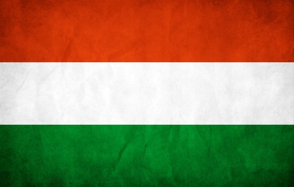 Vasárnapi háttérkép: magyar zászló