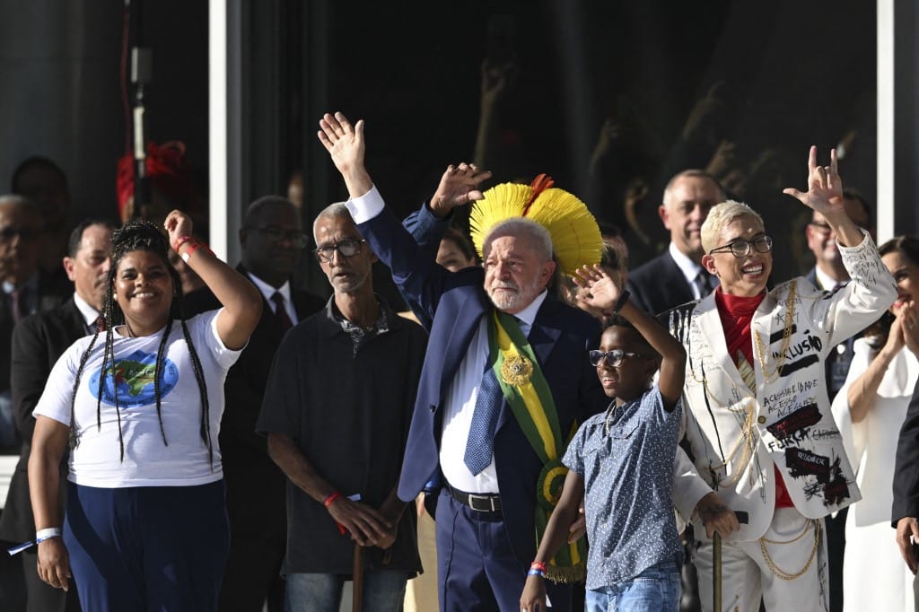 Az éhezés megszüntetése lesz a fő feladata Brazília régi-új elnökének, aki népirtással vádolta meg elődjét