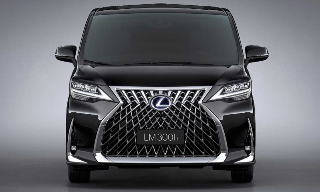 A Lexus újraértelmezi a gigantikus hűtőrács fogalmát