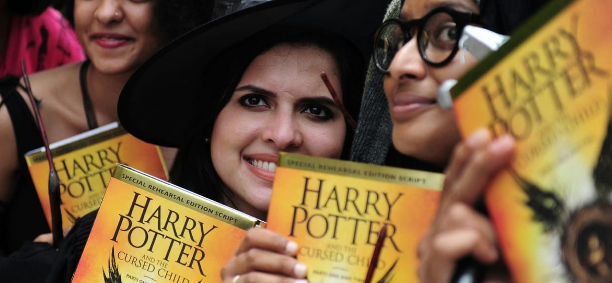 Harry Potter és a kütyühalmokon kinőtt romantika életben tarthatja a könyvolvasást