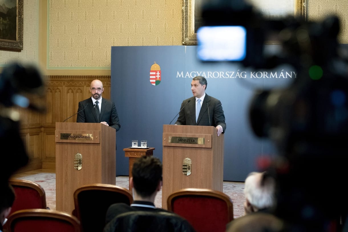 Elismerte Lázár János, hogy a CÖF-CÖKA közpénzt kapott