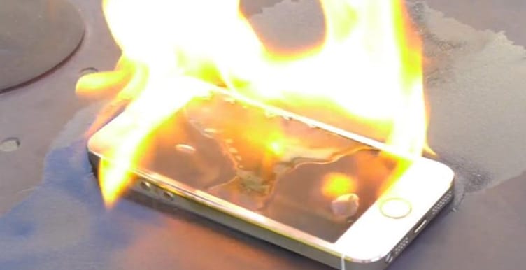 Videó: kigyulladt egy iPhone Las Vegasban