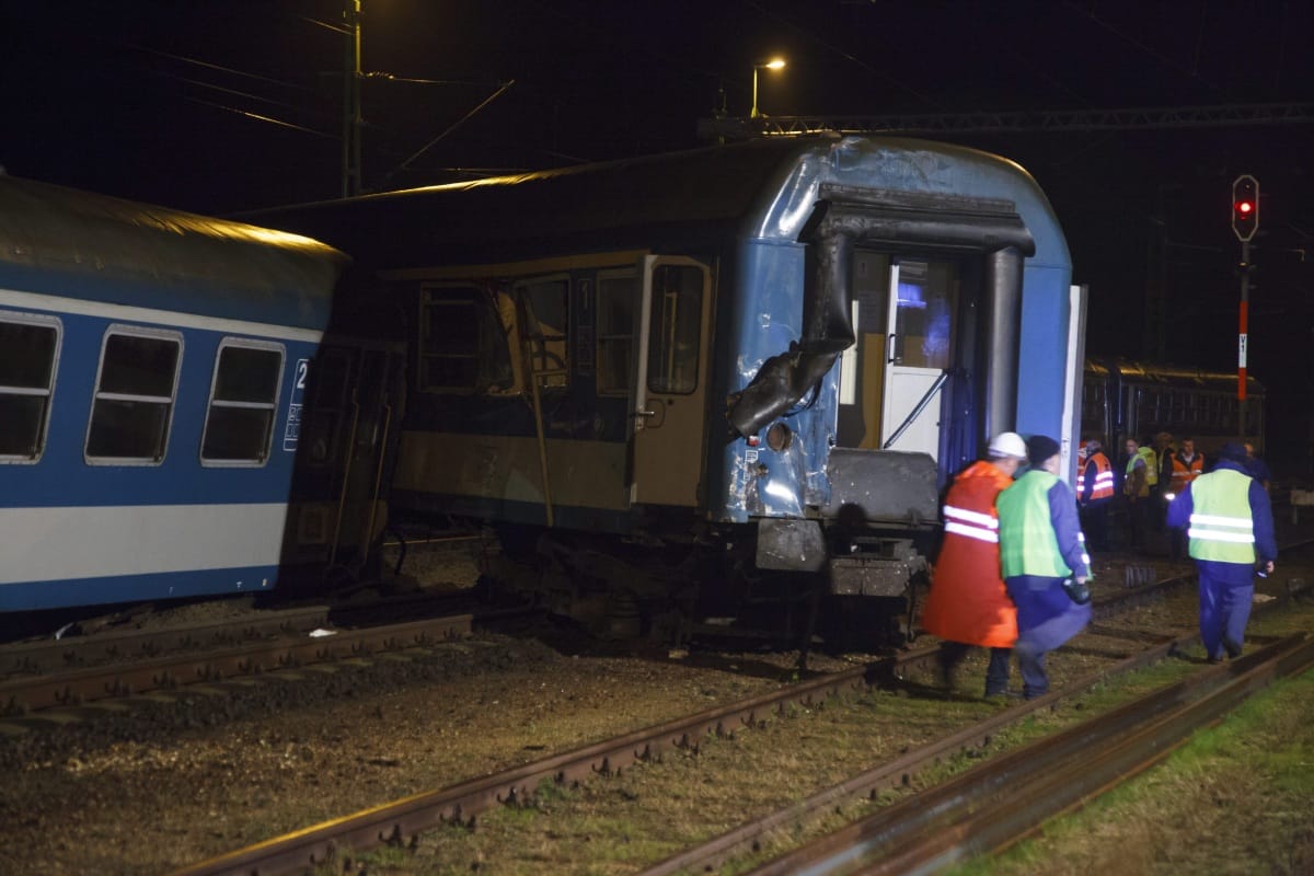 Vaddal ütközött a Vas megyében kisiklott vonat