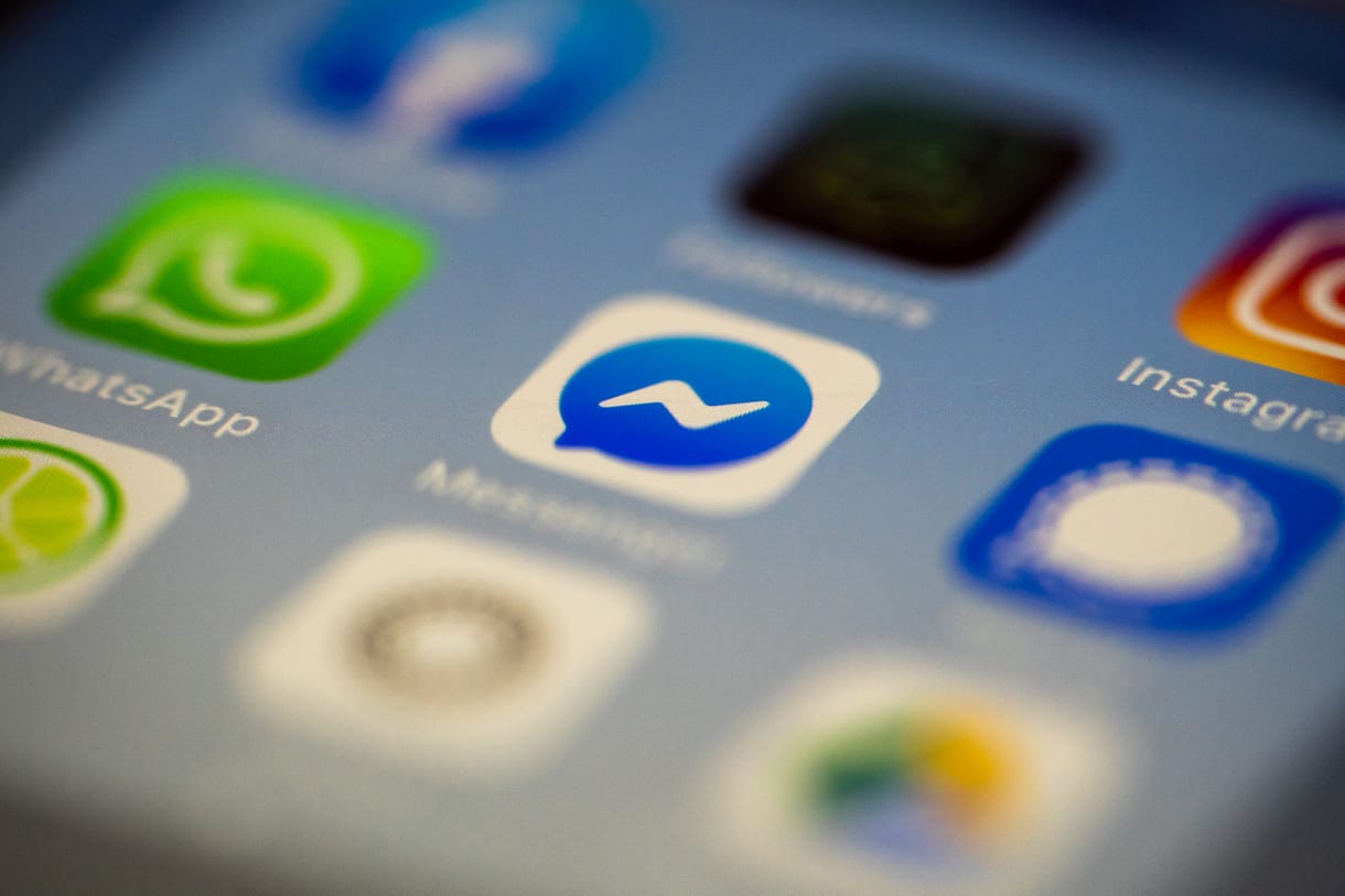 Közérthető válaszok: Miért állt le a Facebook? És mégis miért tartott ilyen sokáig megjavítani?