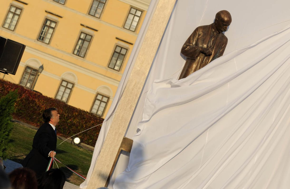 Bethlen Istvánhoz hasonlította magát Orbán Viktor