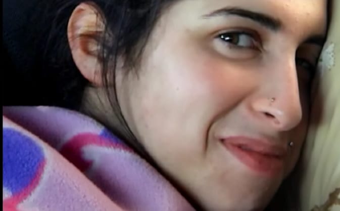 Itt az ellentmondásos Amy Winehouse-film új előzetese
