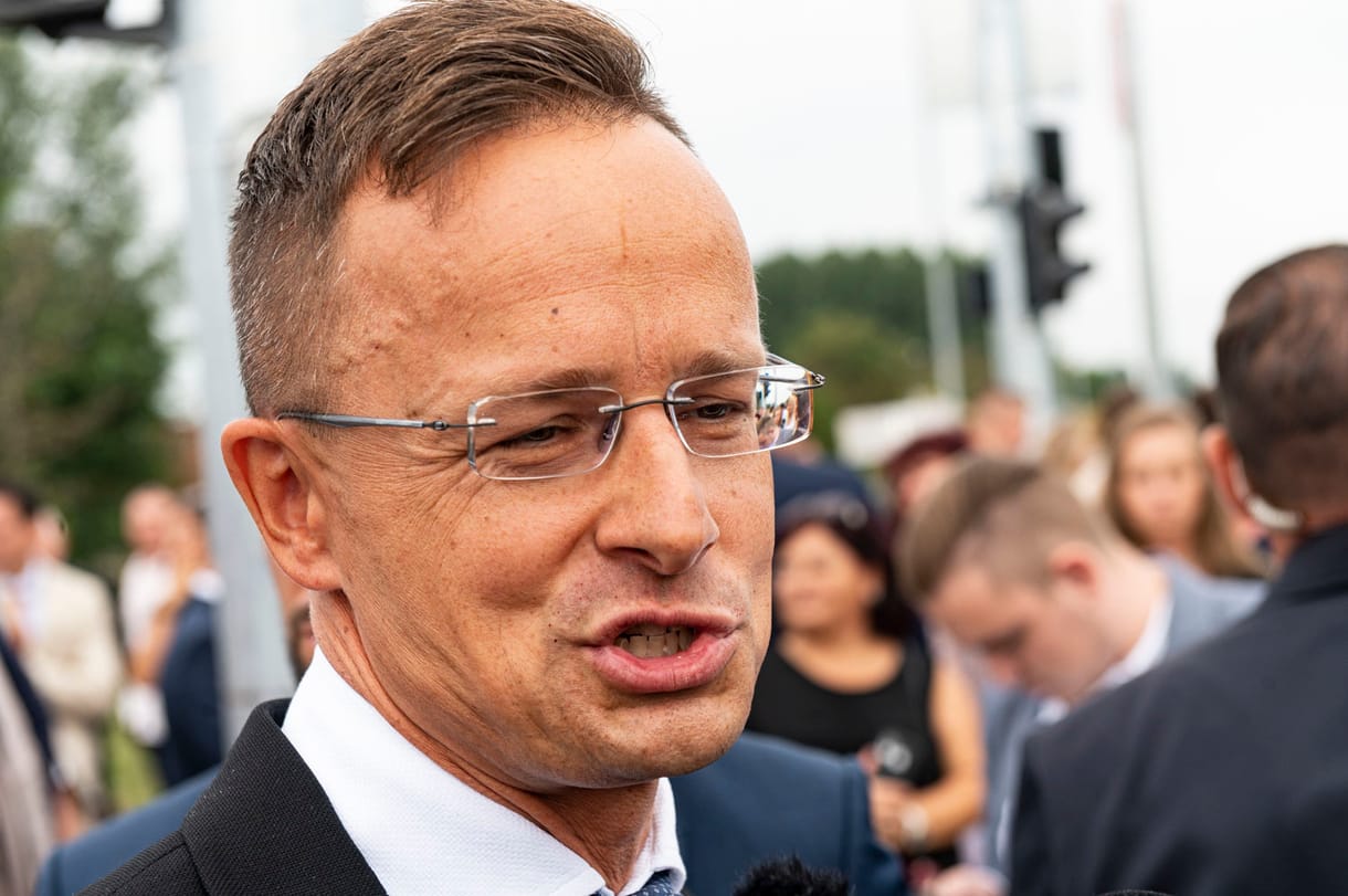 Szijjártó a nizzai késes támadásról: „Európa, ébresztő!”