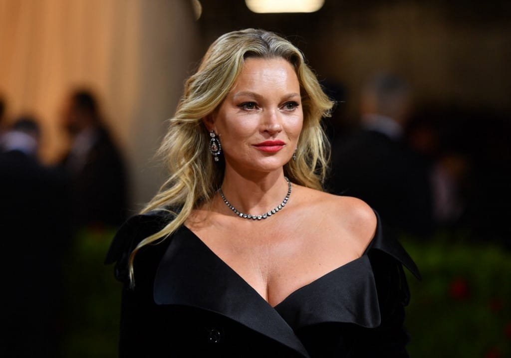 Lelökte-e Kate Mosst Johnny Depp a lépcsőn? A modell is tanúskodni fog a Depp–Heard-perben