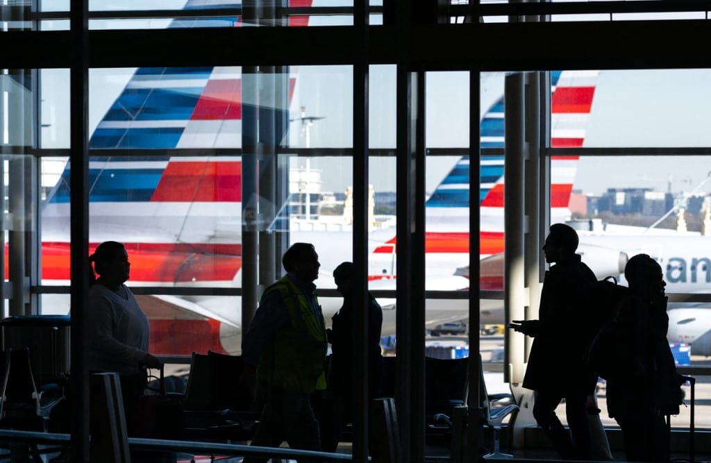 Földre parancsolták az American Airlines összes járatát az Egyesült Államokban [frissítve]