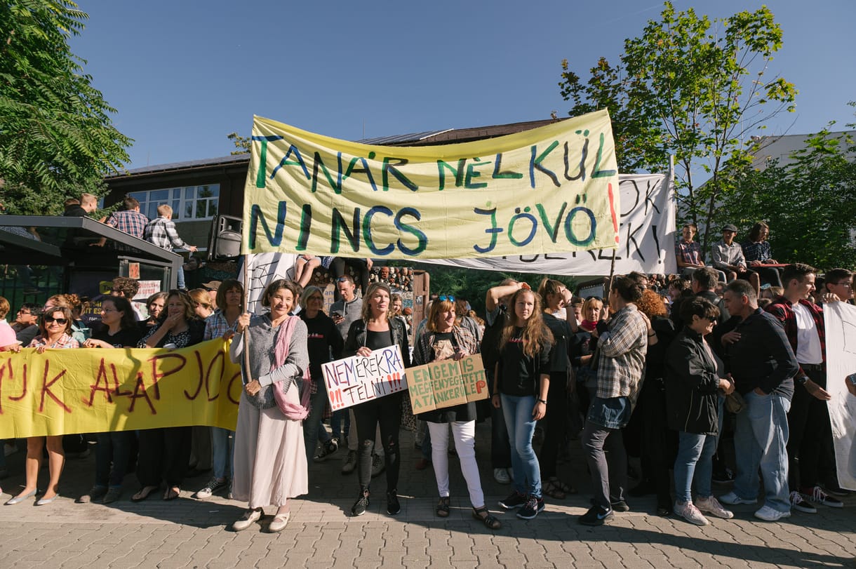 Budaörs pénzzel segítene a tiltakozó tanárokon